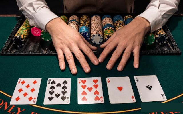 Chi tiết các vòng cược Poker